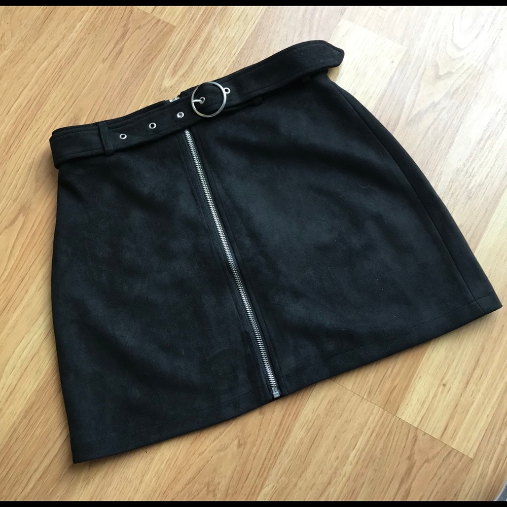 Forever 21 Moto Faux Suede Zip Up Mini Skirt